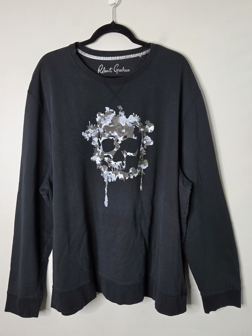 Robert Graham Black Skull Graphic Sweatshirt